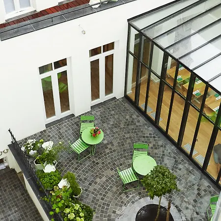 Des Galeries Hotel