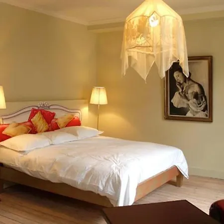 Des Galeries Hotel